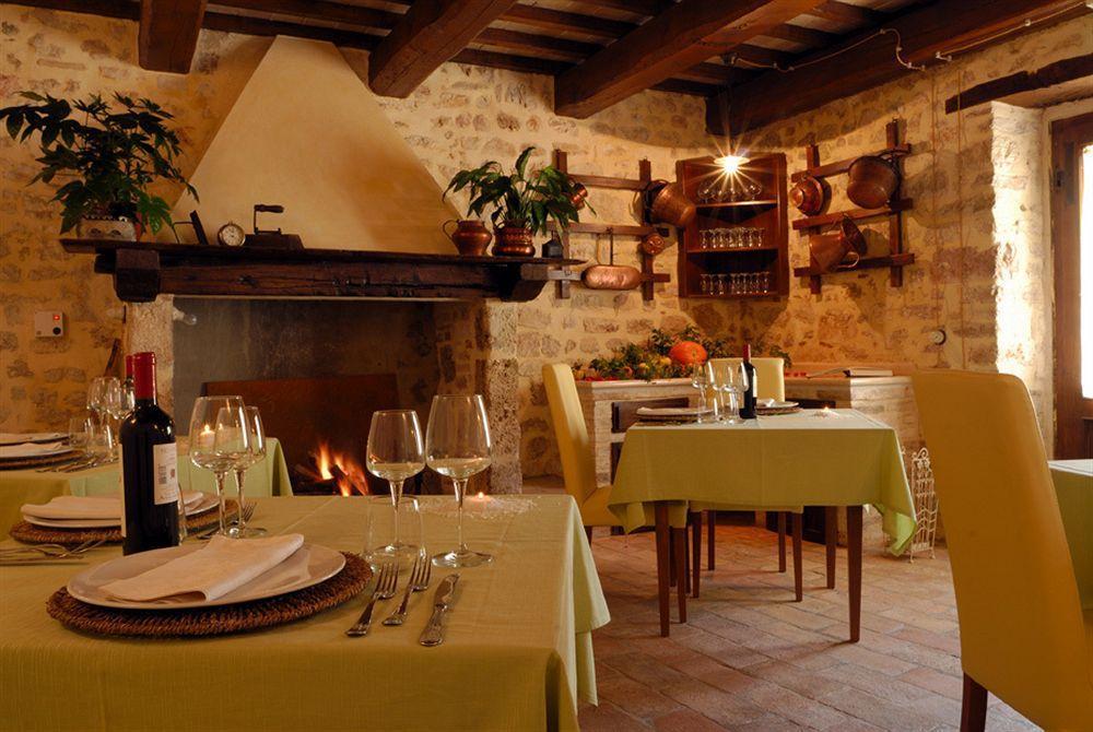 Antico Casale Urbani Pension Scheggino Buitenkant foto